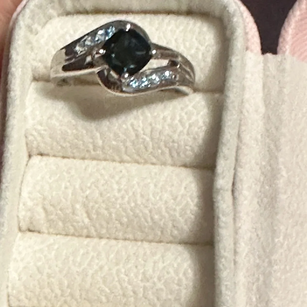 🍉Pretty ring. - Picture 10 of 11